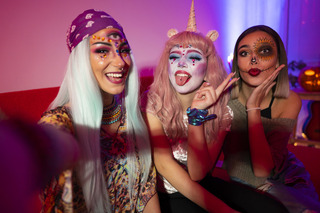 ¿Quién eres en la fiesta de disfraces? ¡Mira las opciones de outfits!