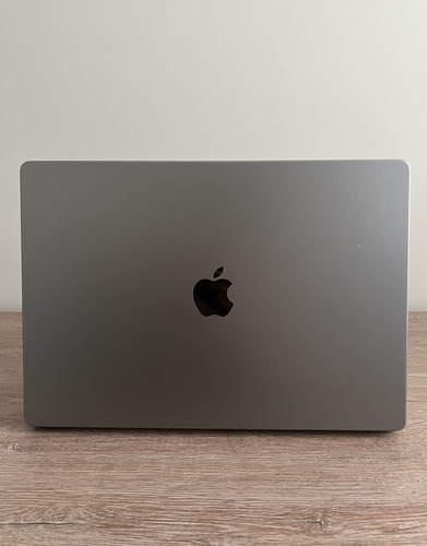Macbook Pro M2 Pro (9/10) 16 Inch, 16 Ram, 512 Ssd , 12 Cpu (Usado)