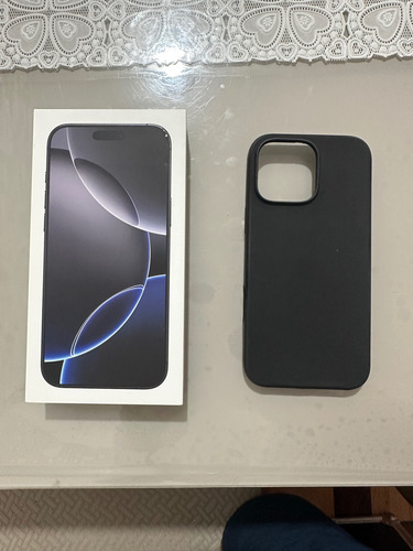 Apple iPhone 16 Pro Max (512 Gb) - Titânio-preto (Usado)