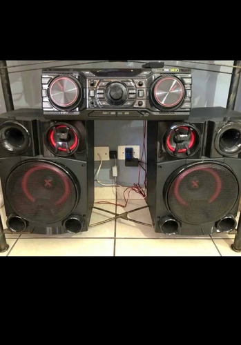 Mini System LG Xboom Cm8350 Bluetooth 1800w Potência 220v (Usado)