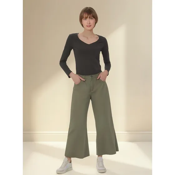 Blusa Feminina Básica Slim Manga Longa
