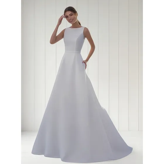 Vestido De Noiva Em Cetim Zibeline Com Renda Modelo Malu